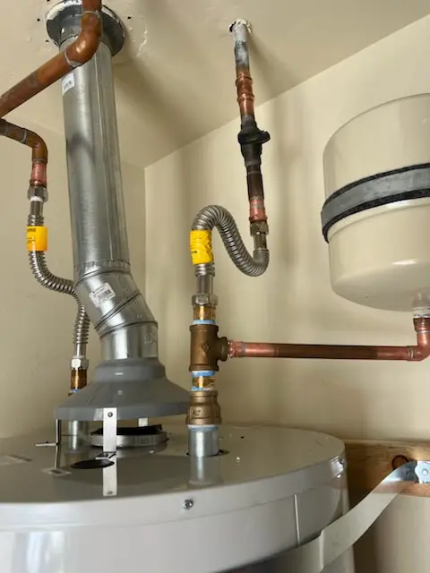 Water heater installation and plumbing repair in Middleburg